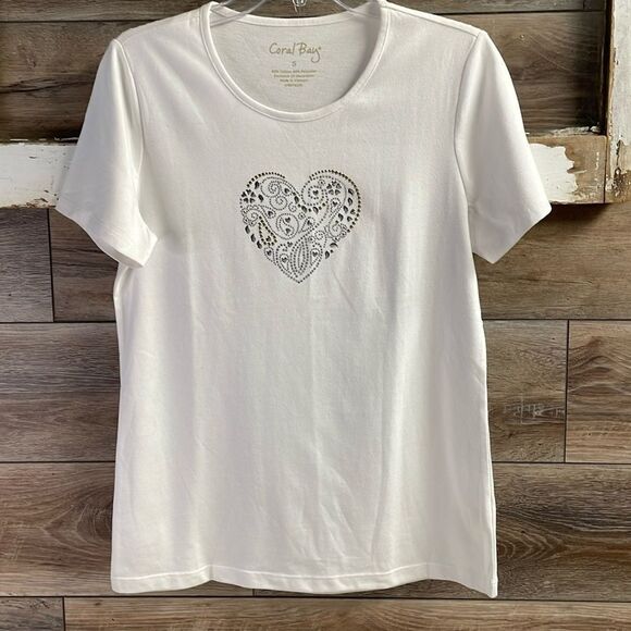 CORAL BAY Cotton Scoop Neck Silver Heart Embellished Short Sleeve Size Small - Picture 1 of 5